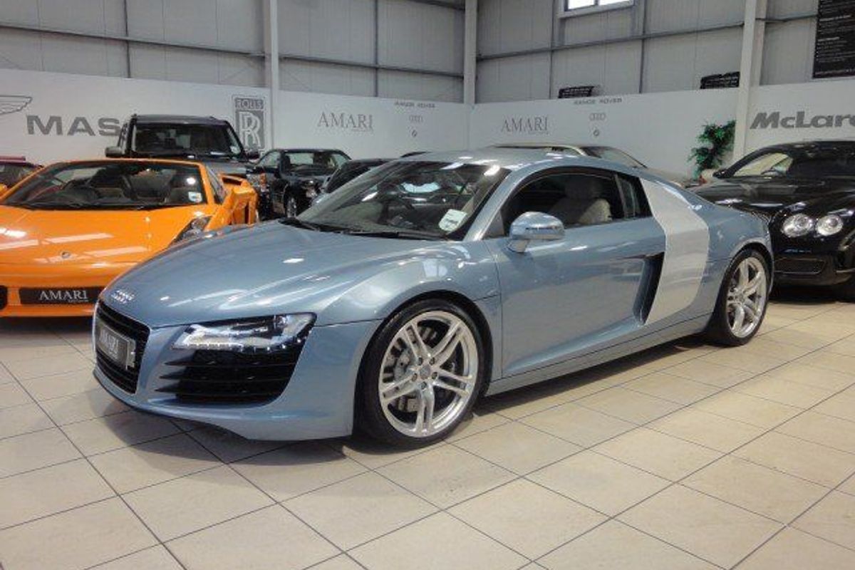 AUDI R8 6sp Man