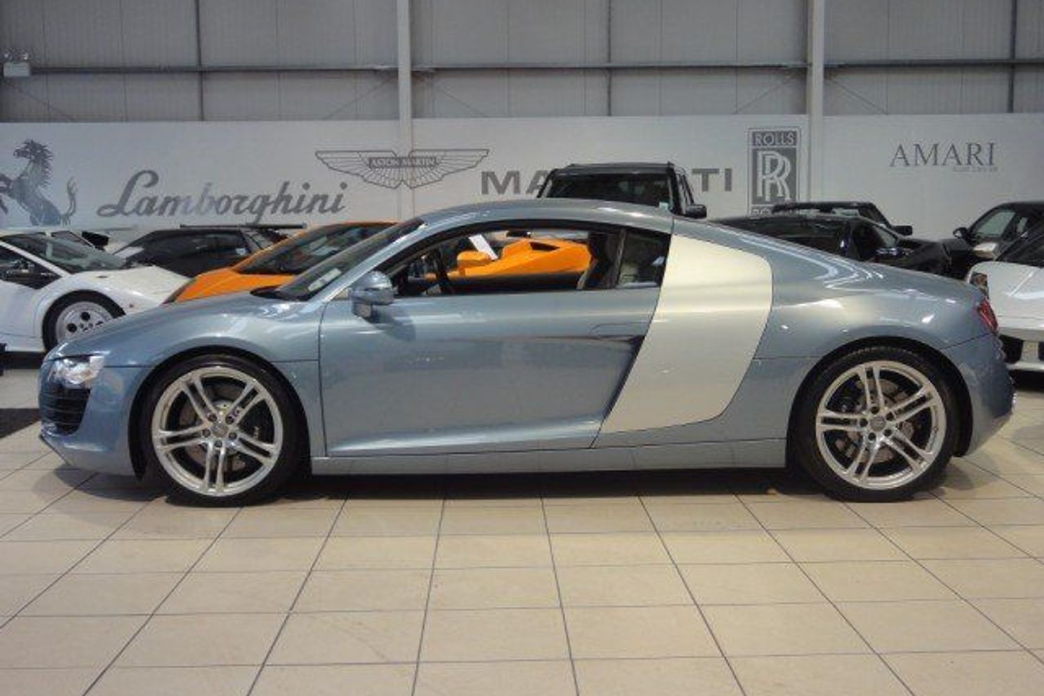 AUDI R8 6sp Man