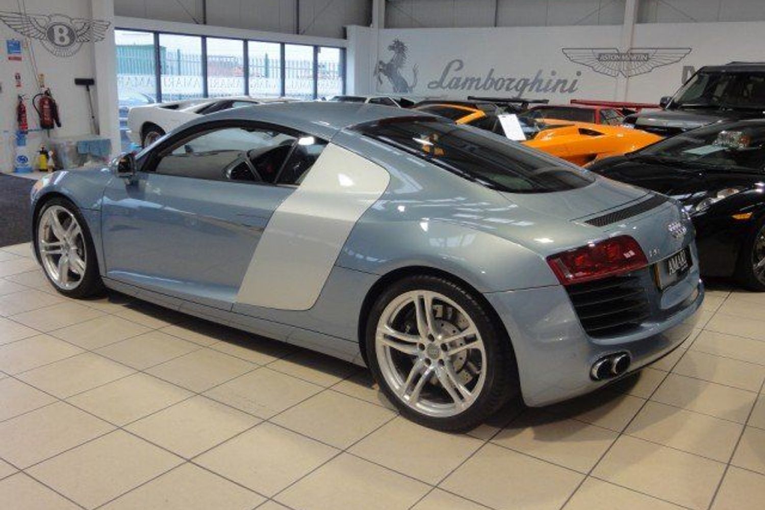 AUDI R8 6sp Man