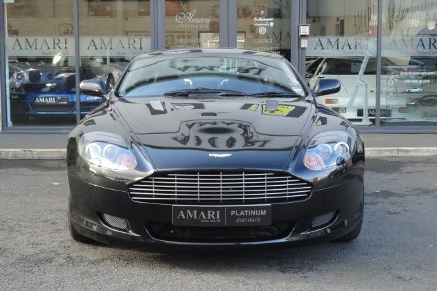 ASTON MARTIN DB9 Touchtronic Black with Black hide & Black piano wood
