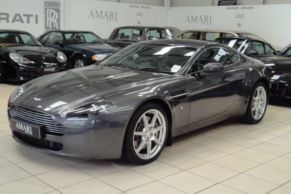 ASTON MARTIN Vantage V8 "Great Spec & Colour"