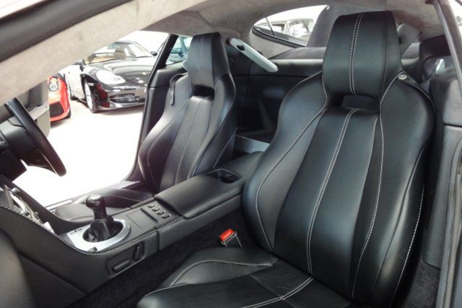 ASTON MARTIN Vantage V8 "Great Spec & Colour"