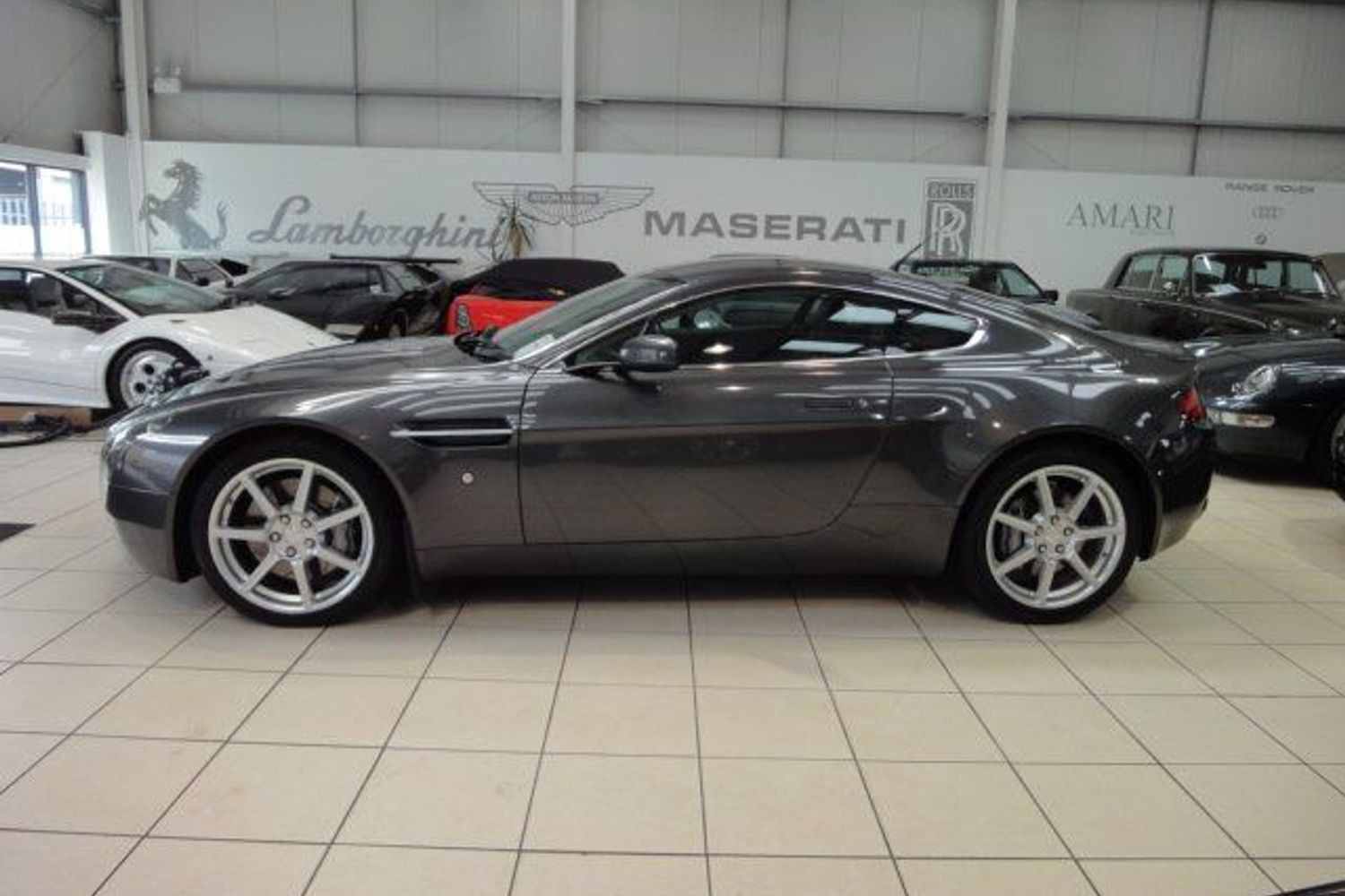 ASTON MARTIN Vantage V8 "Great Spec & Colour"
