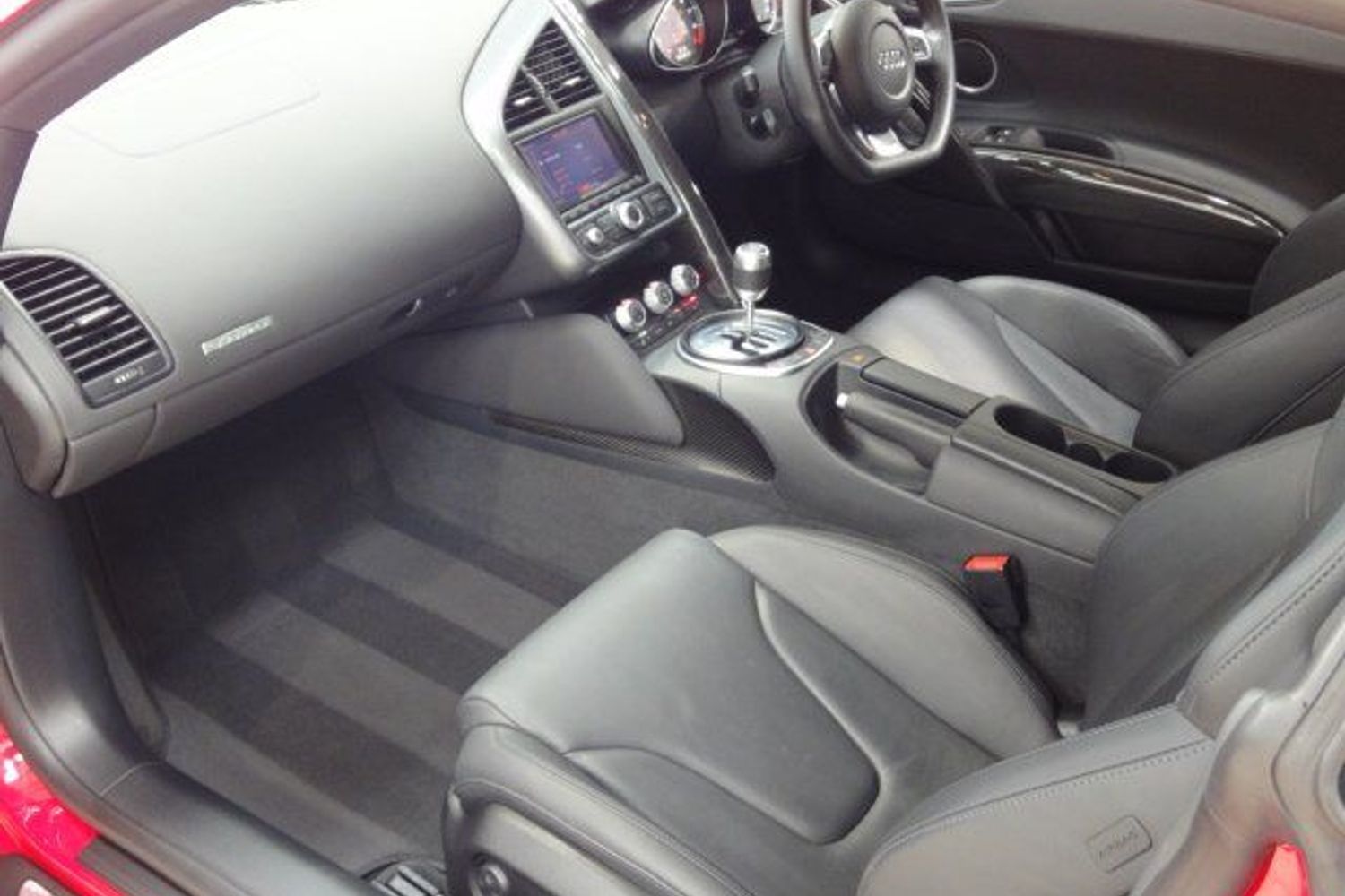 AUDI R8 6sp Man