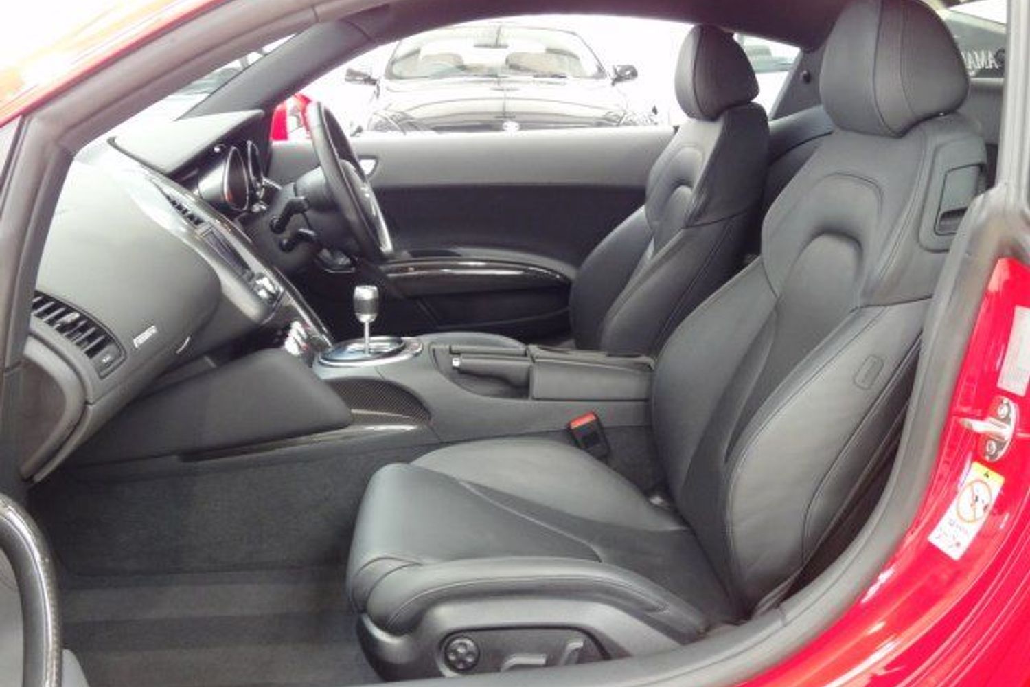 AUDI R8 6sp Man