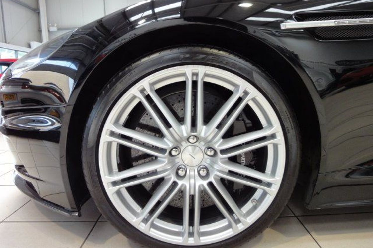 ASTON MARTIN DBS 6sp Manual