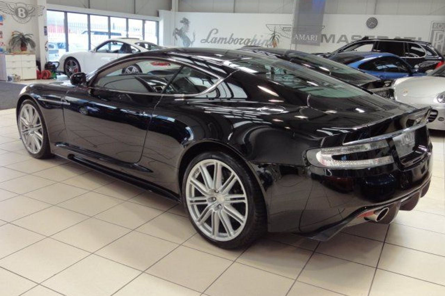 ASTON MARTIN DBS 6sp Manual