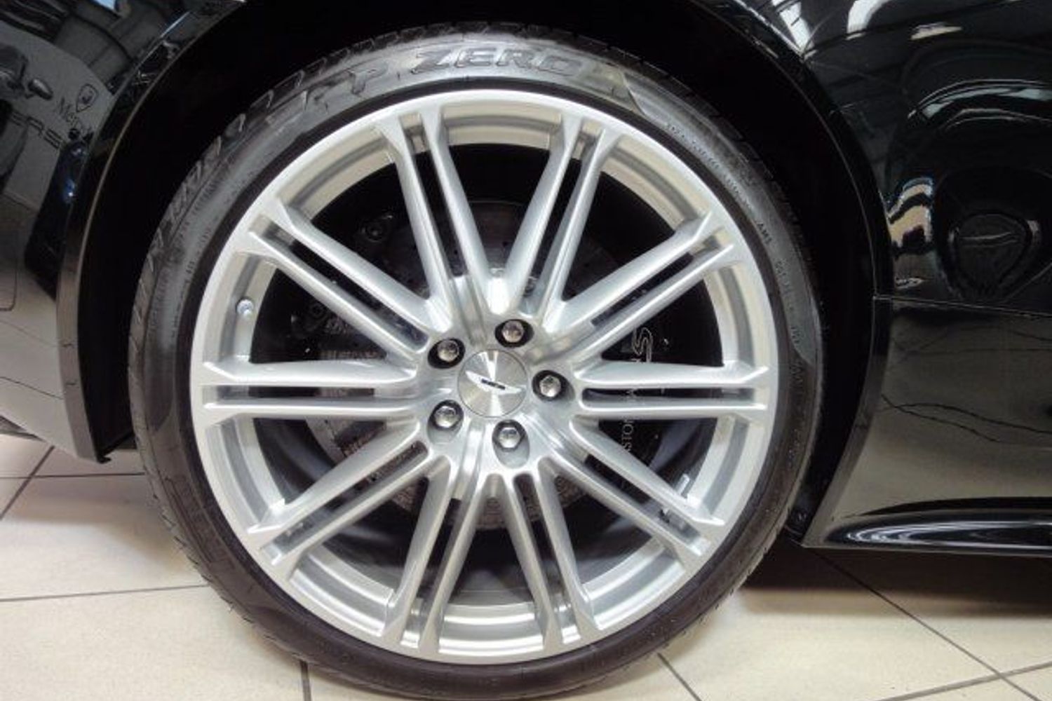 ASTON MARTIN DBS 6sp Manual
