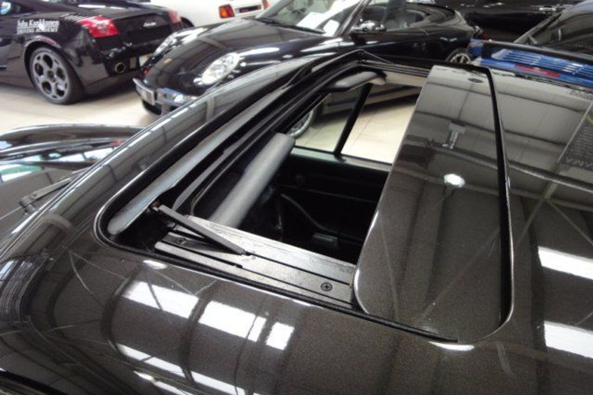 PORSCHE 993 993 C2 with RS Body kit