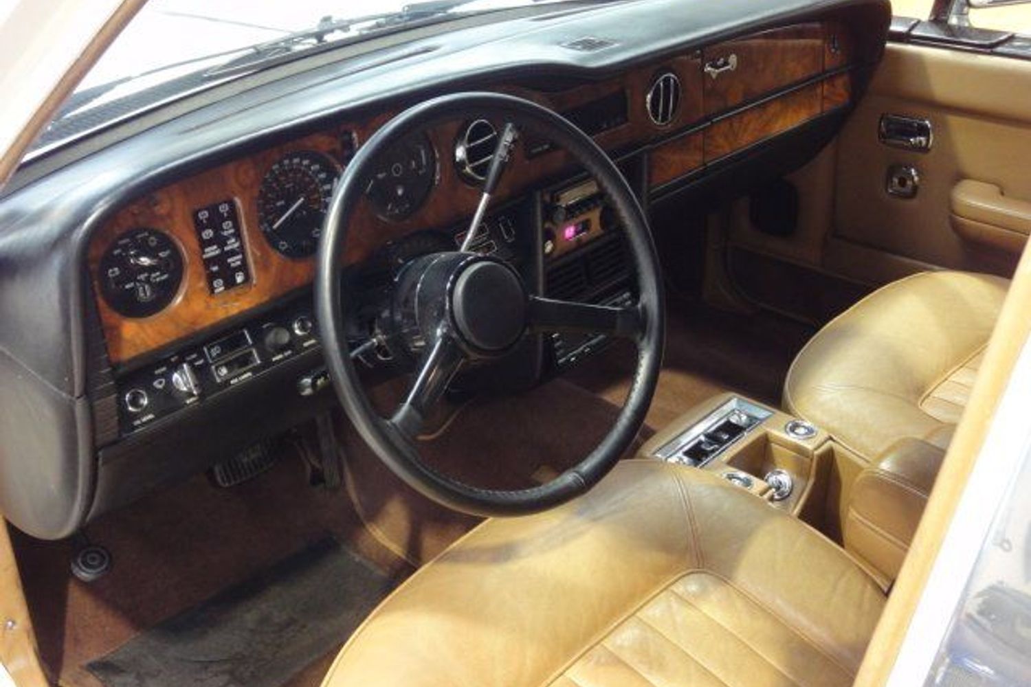ROLLS-ROYCE Silver Spirit Mk 1