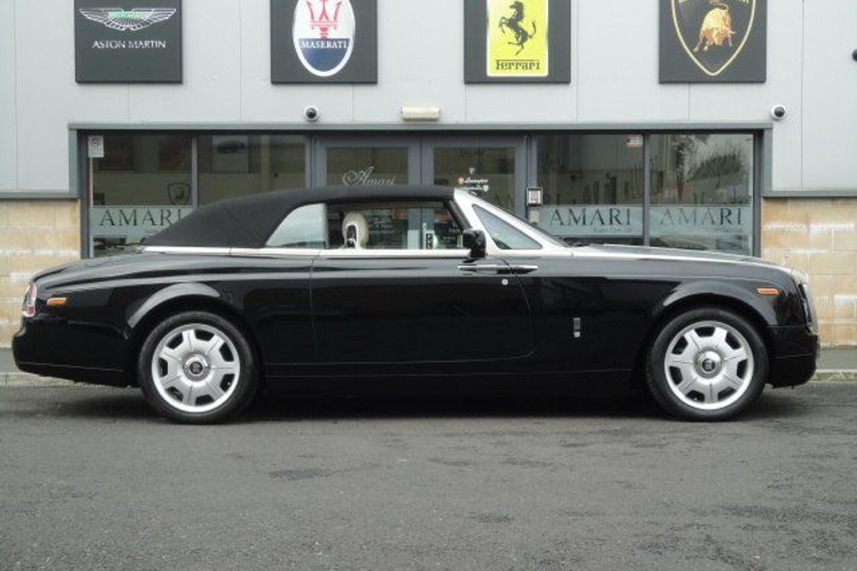 ROLLS-ROYCE Phantom Drophead