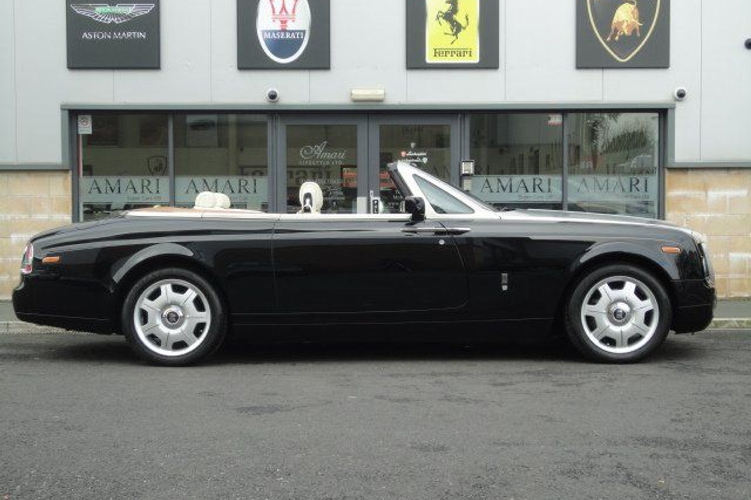 ROLLS-ROYCE Phantom Drophead