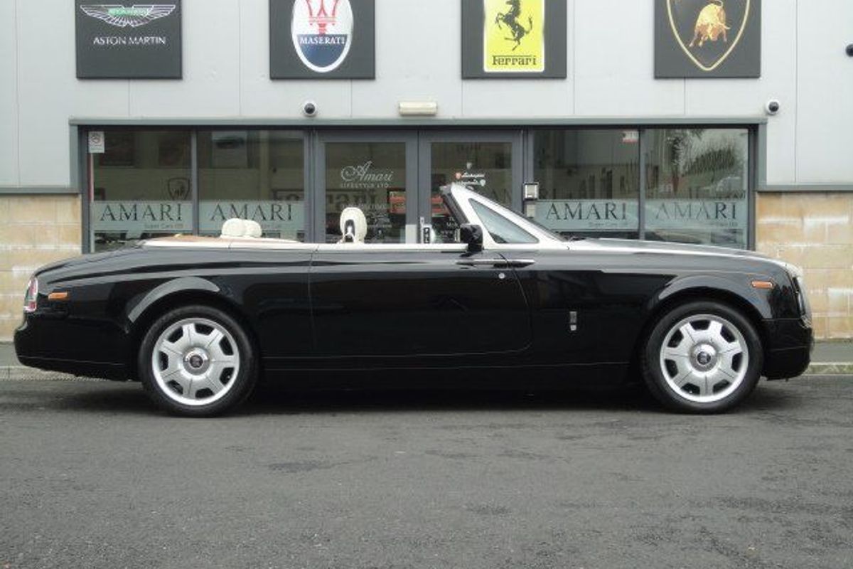 ROLLS-ROYCE Phantom Drophead