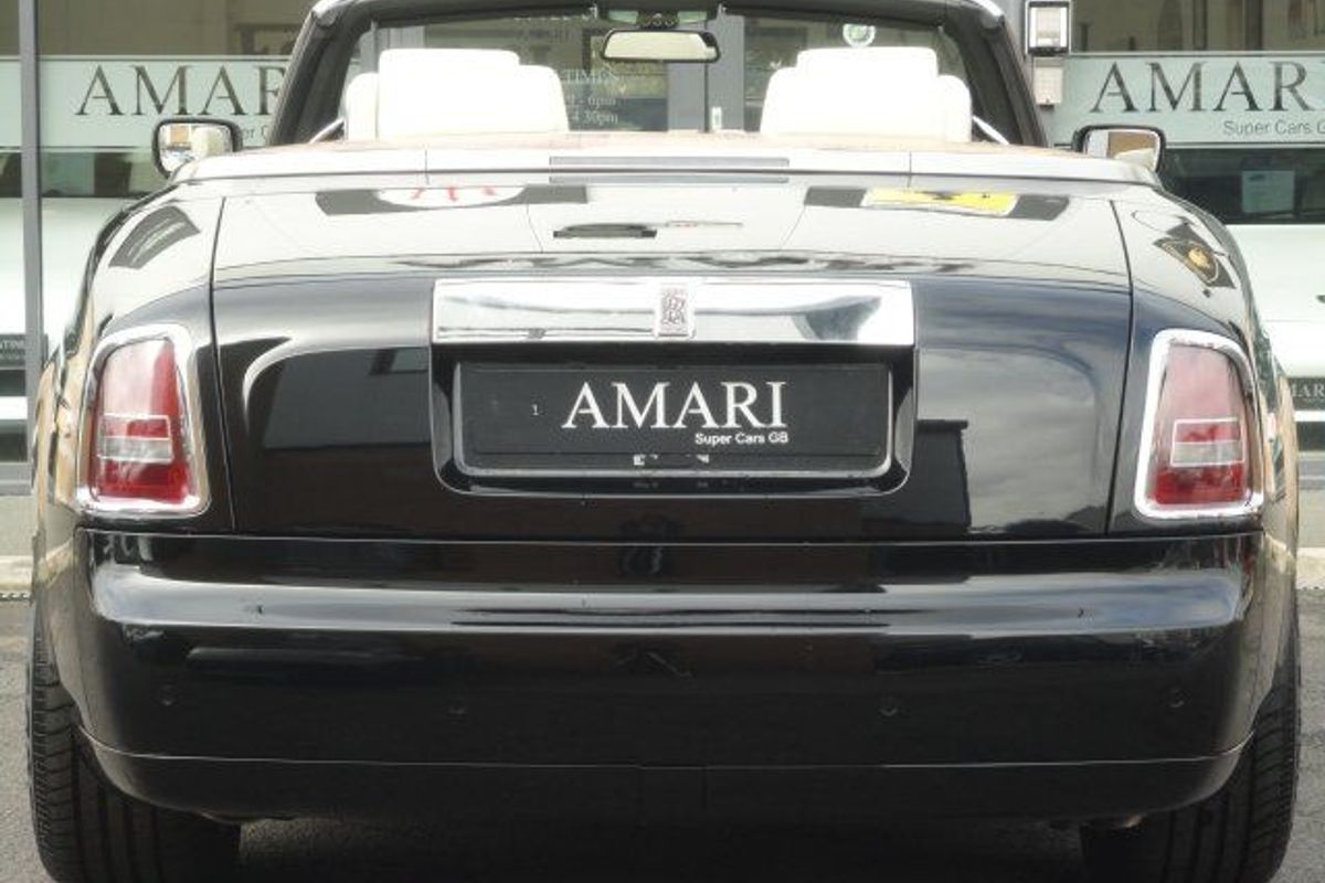 ROLLS-ROYCE Phantom Drophead