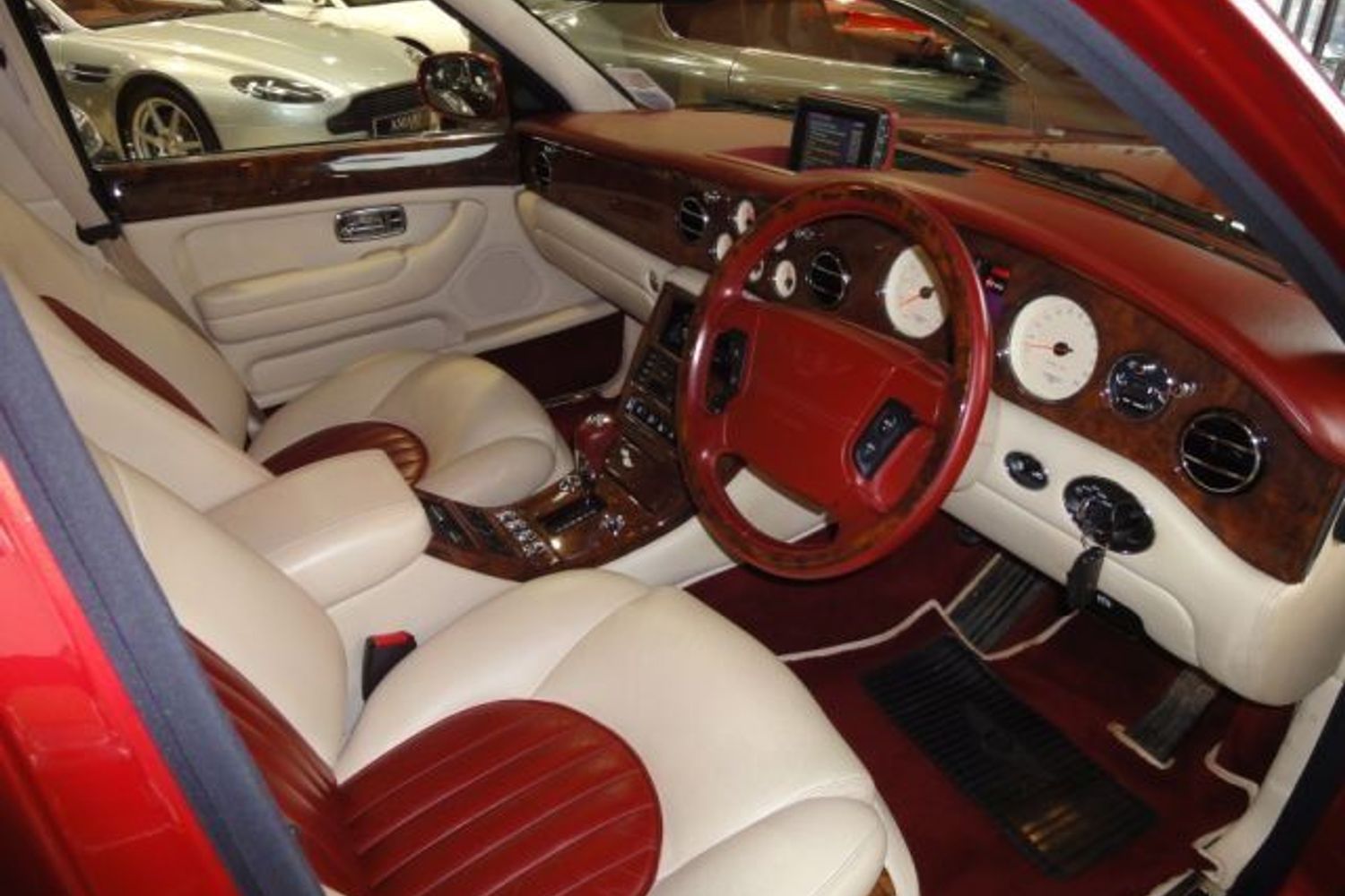 BENTLEY Arnage 4.4 Green Lable with Mulliner Spec