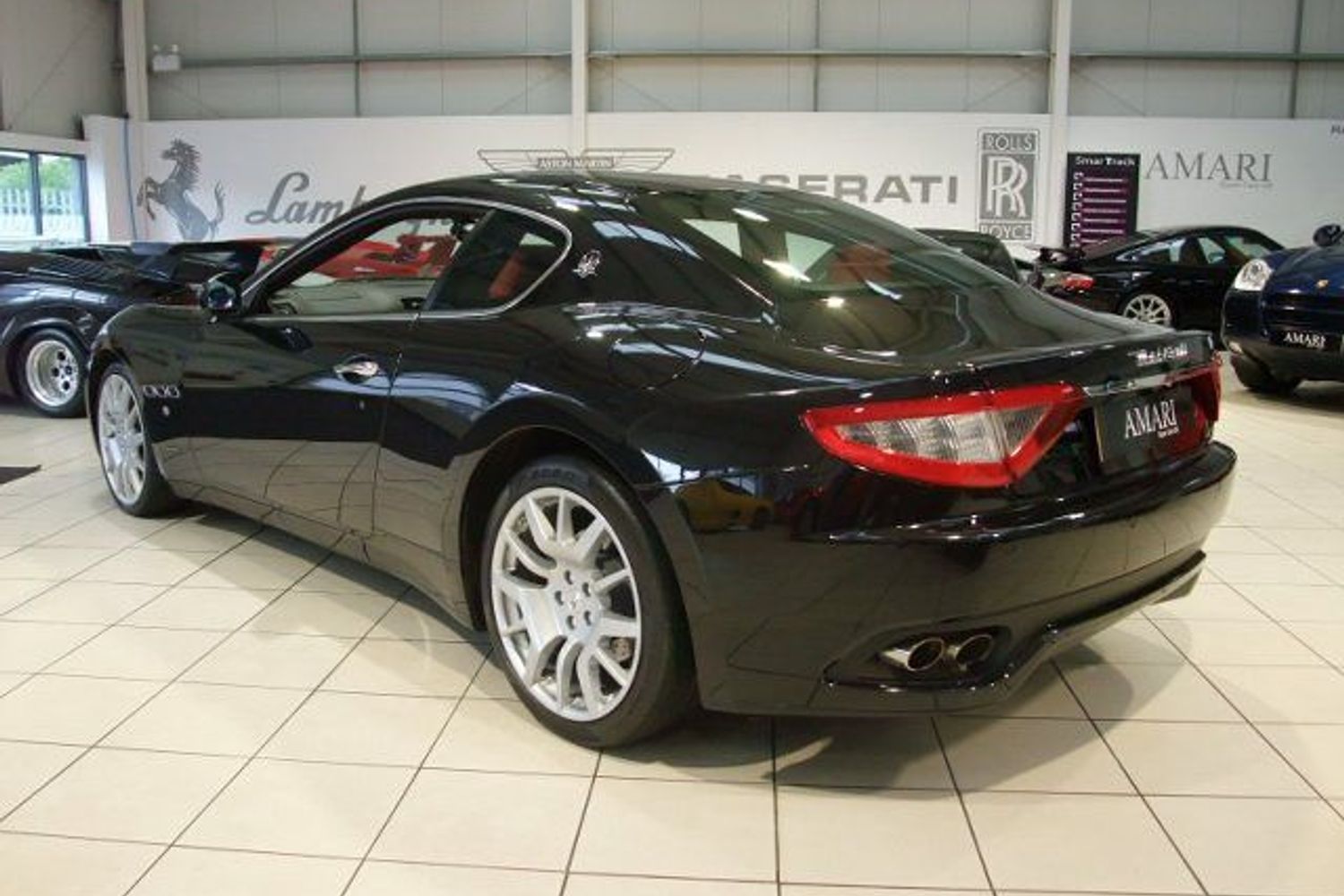MASERATI Gran Turismo "Desparately Good Looking"