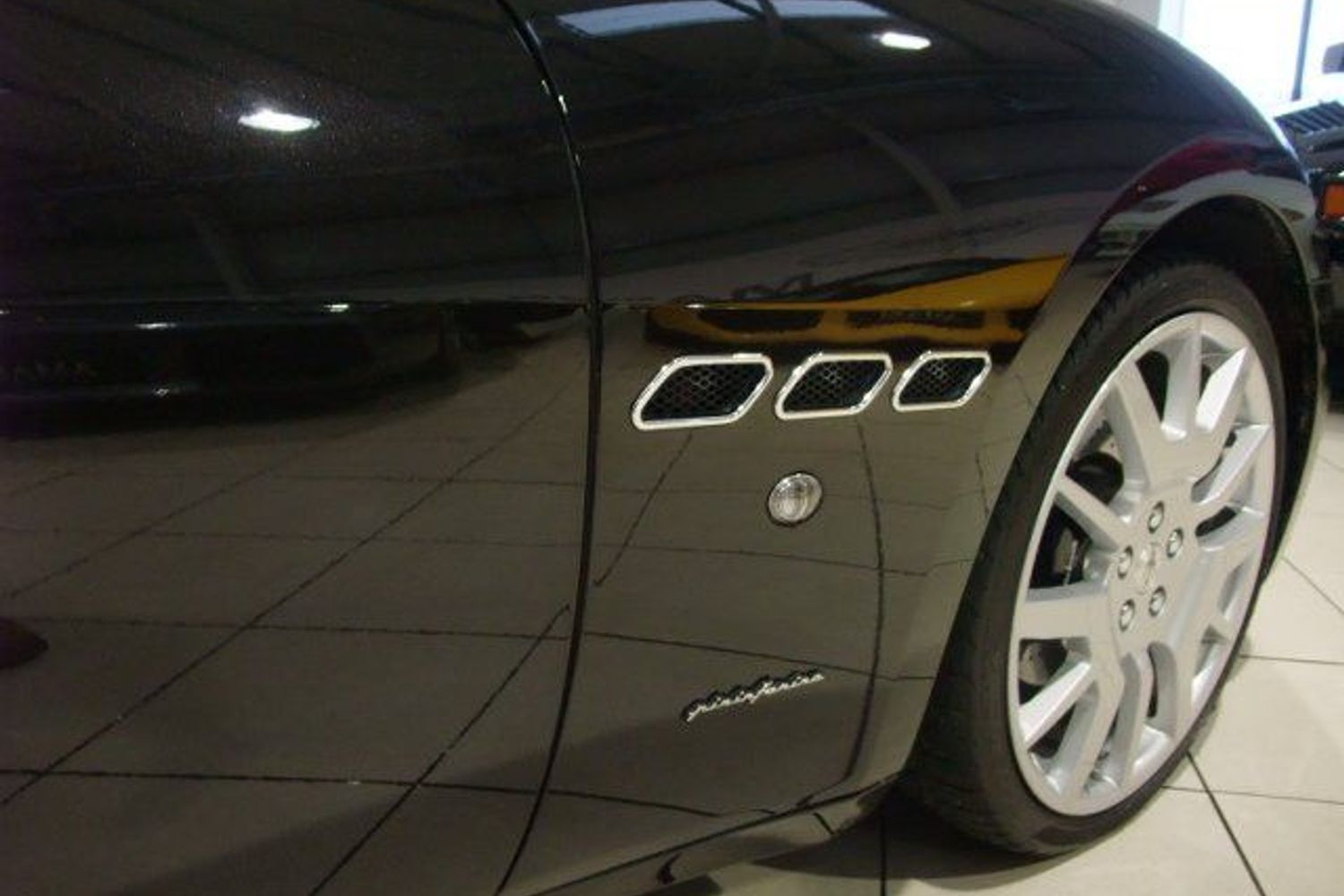 MASERATI Gran Turismo "Desparately Good Looking"