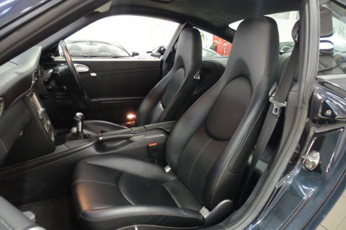 PORSCHE 997 C2