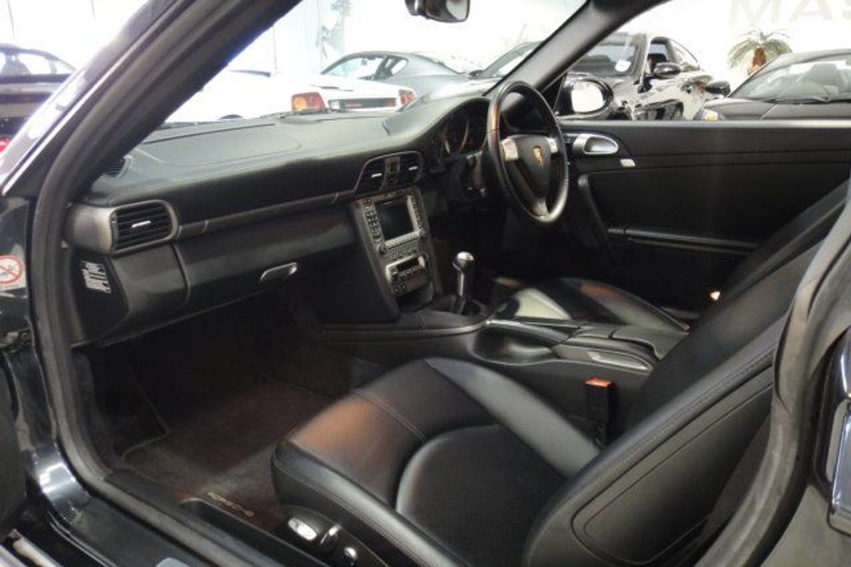 PORSCHE 997 C2