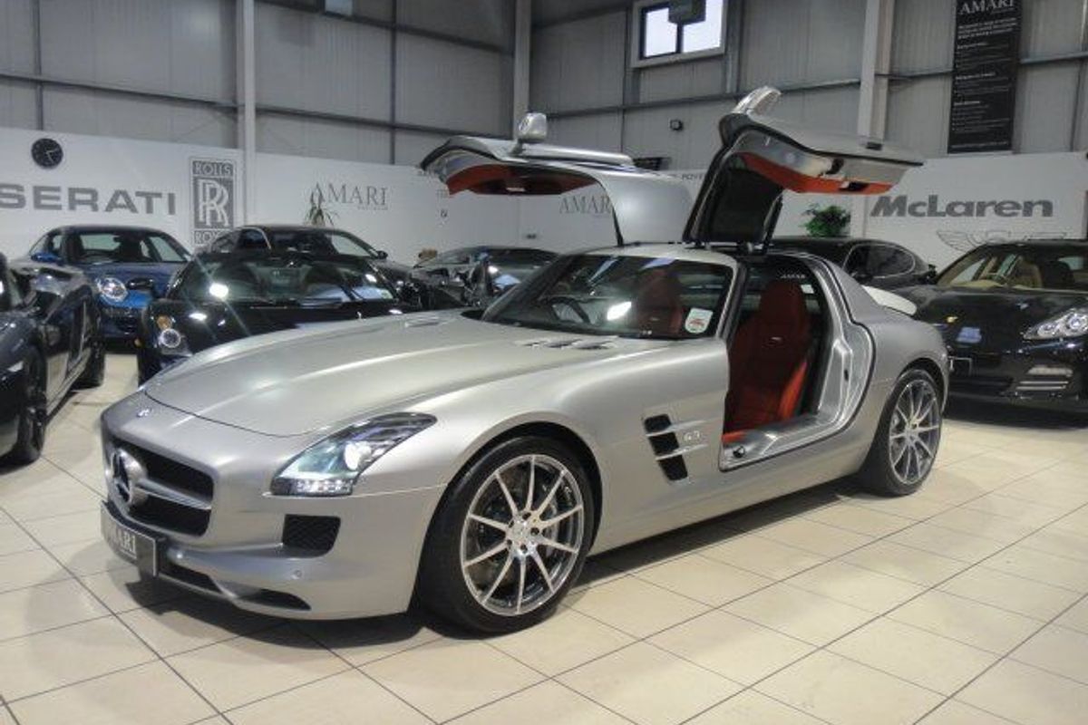 MERCEDES-BENZ SLS AMG Gullwing " Beautiful"
