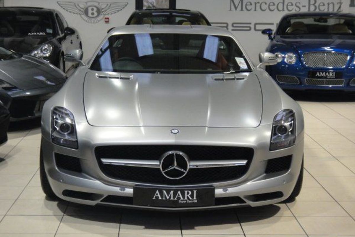 MERCEDES-BENZ SLS AMG Gullwing " Beautiful"