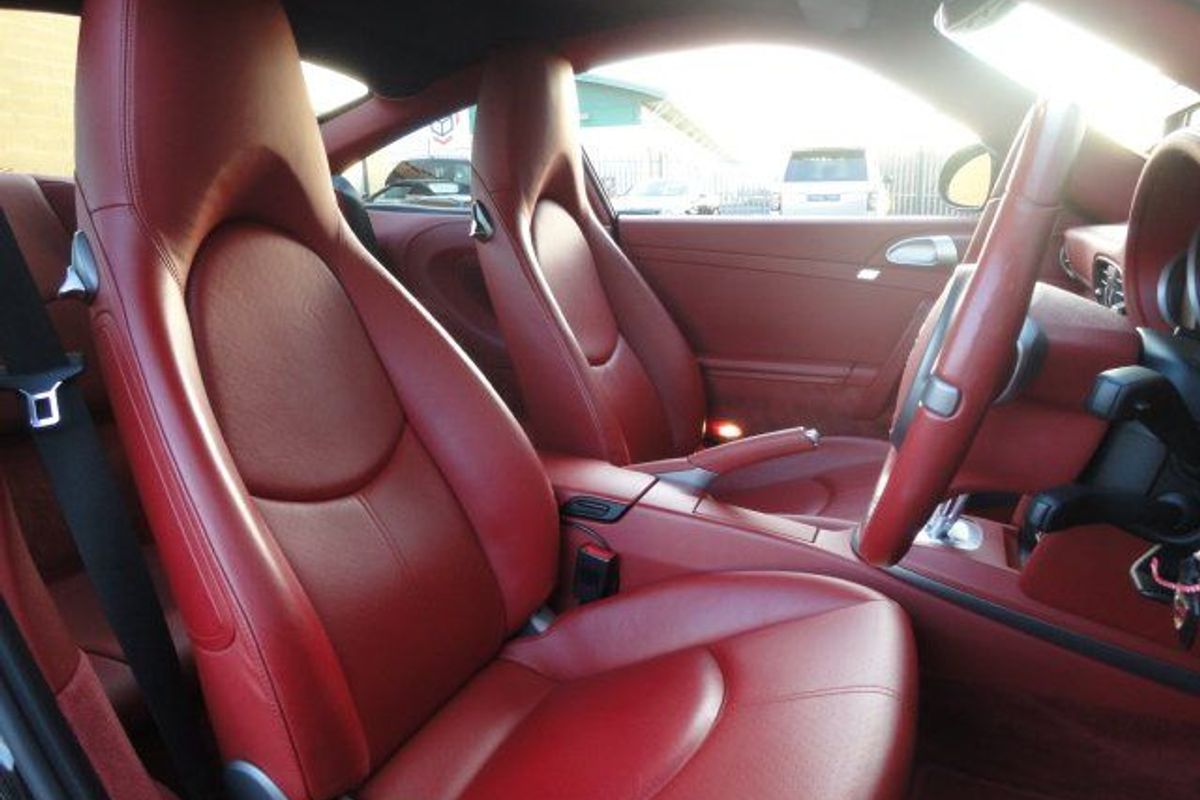 PORSCHE 911 GEN 2 997 C2 PDK