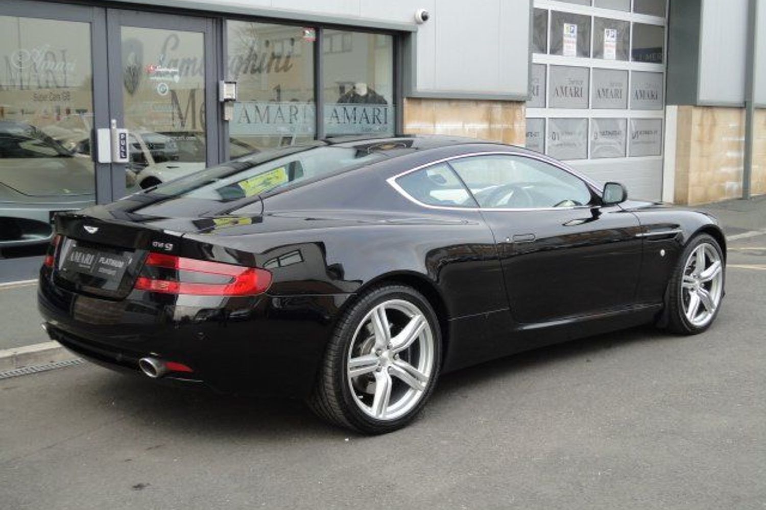 ASTON MARTIN DB9 Stunning Colour combination