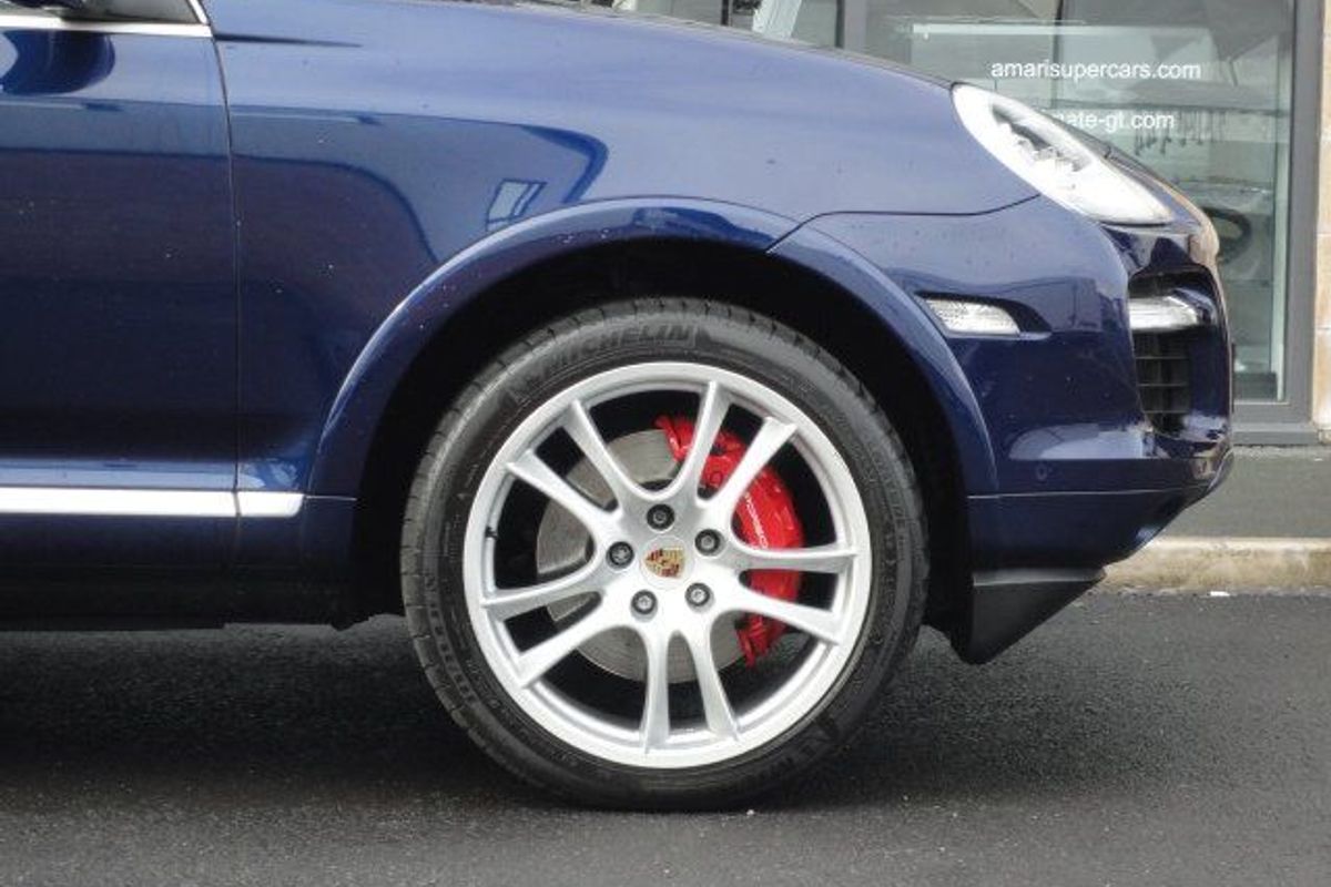 PORSCHE Cayanne 4.8 Turbo Tip "S" 500 Bhp