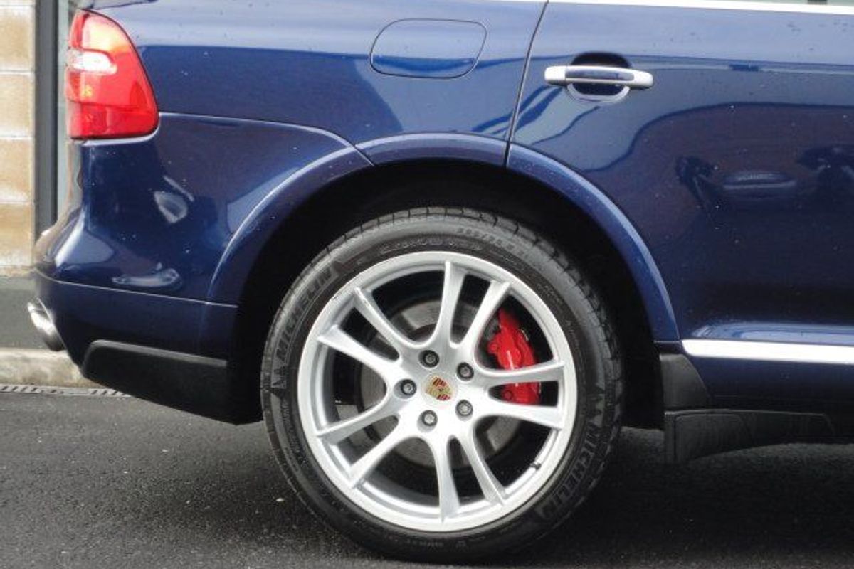 PORSCHE Cayanne 4.8 Turbo Tip "S" 500 Bhp