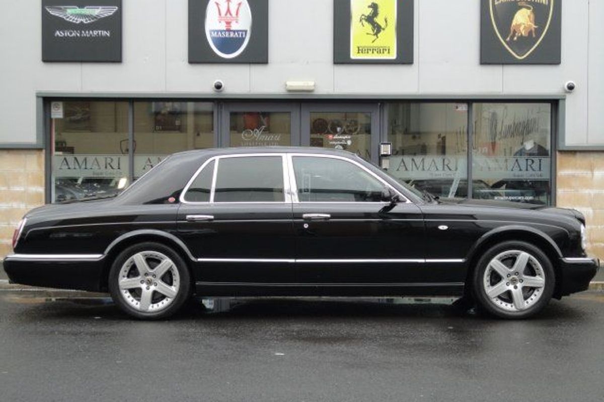 BENTLEY Arnage Red Lable 6.7