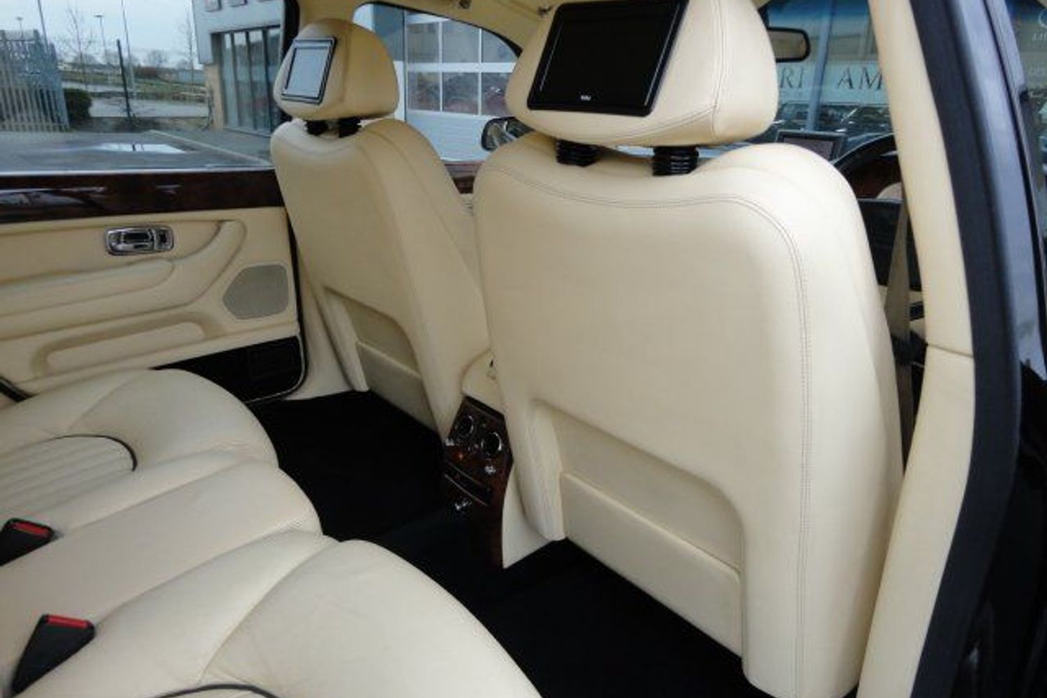 BENTLEY Arnage Red Lable 6.7