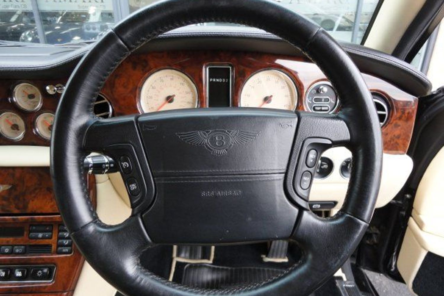 BENTLEY Arnage Red Lable 6.7