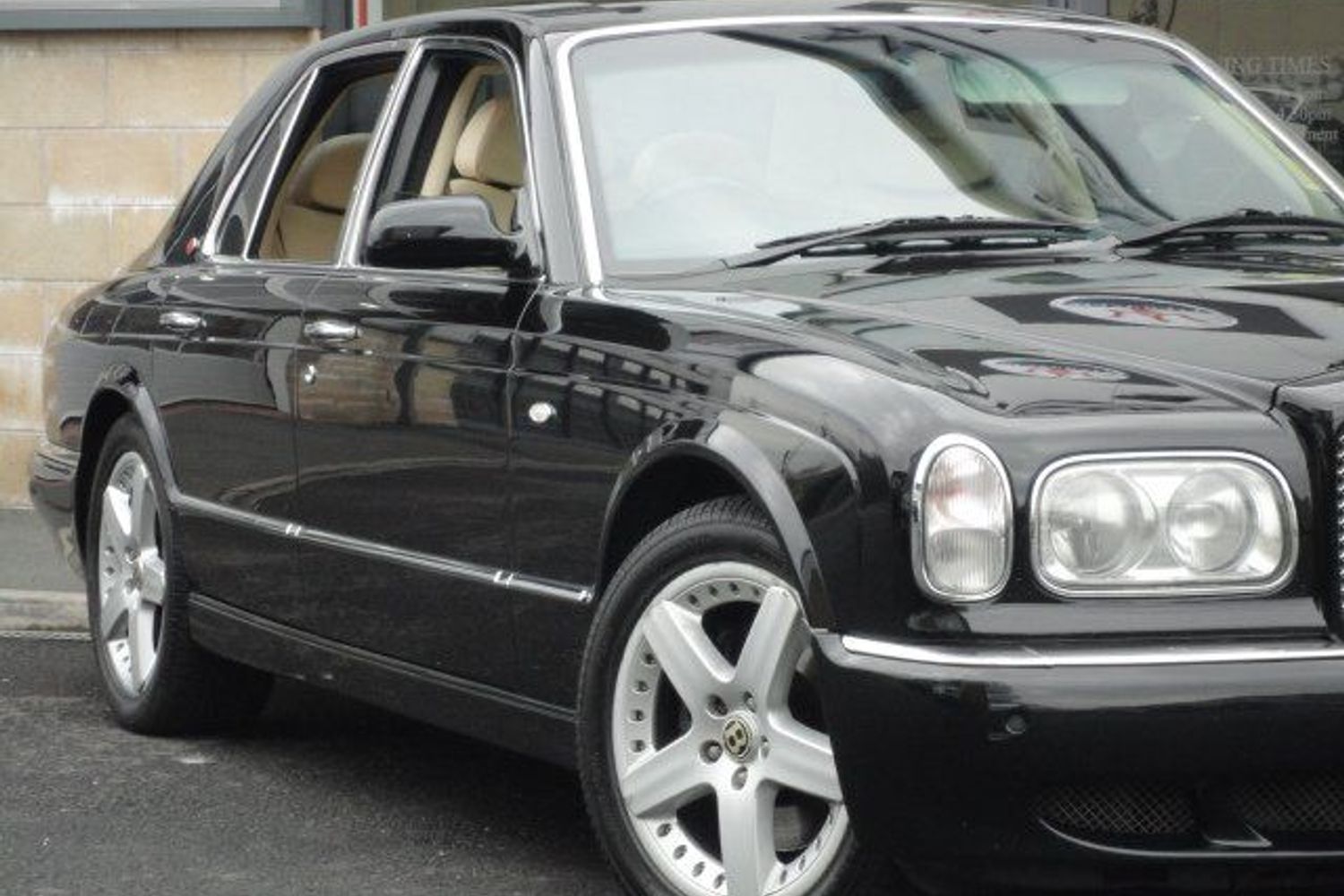 BENTLEY Arnage Red Lable 6.7