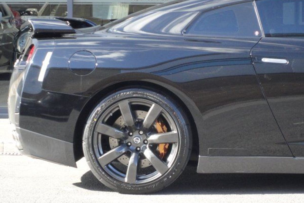 NISSAN GTR  V6 Twin Turbo Black Edition