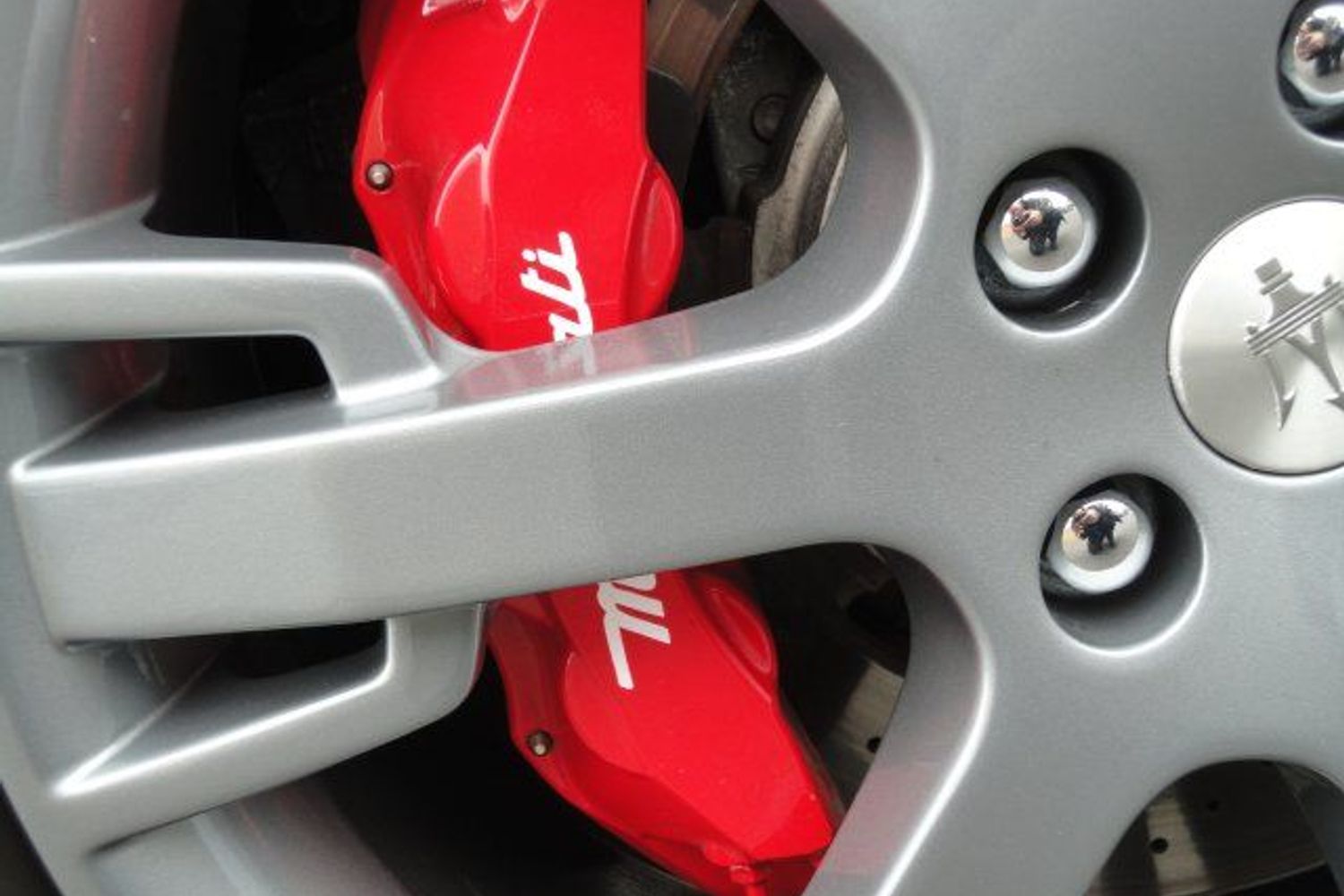 MASERATI GRAN TURISMO S 4.7 V8 � MC Shift
