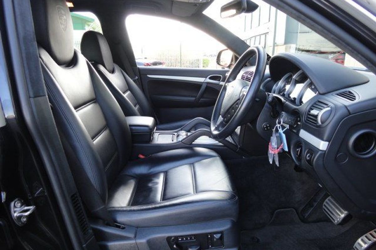 PORSCHE cayenne 4.5 V8 TurboTip S Wide Body Kit