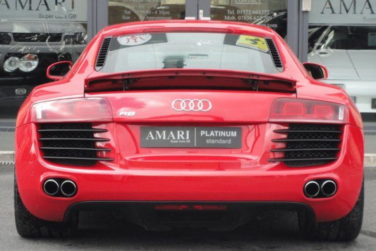 AUDI R8 V8 4.2 FSI 6sp Manual "Rare Brilliant Red"