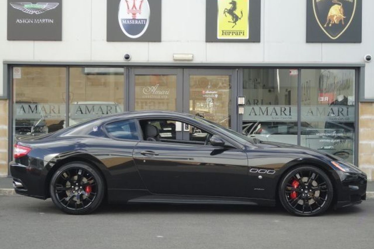 MASERATI GRAN TURISMO 4.7s MC SHIFT SPORTLINE CARBON(THIS CAR IS A TOP OF THE RANGE GRAN TURISMO)