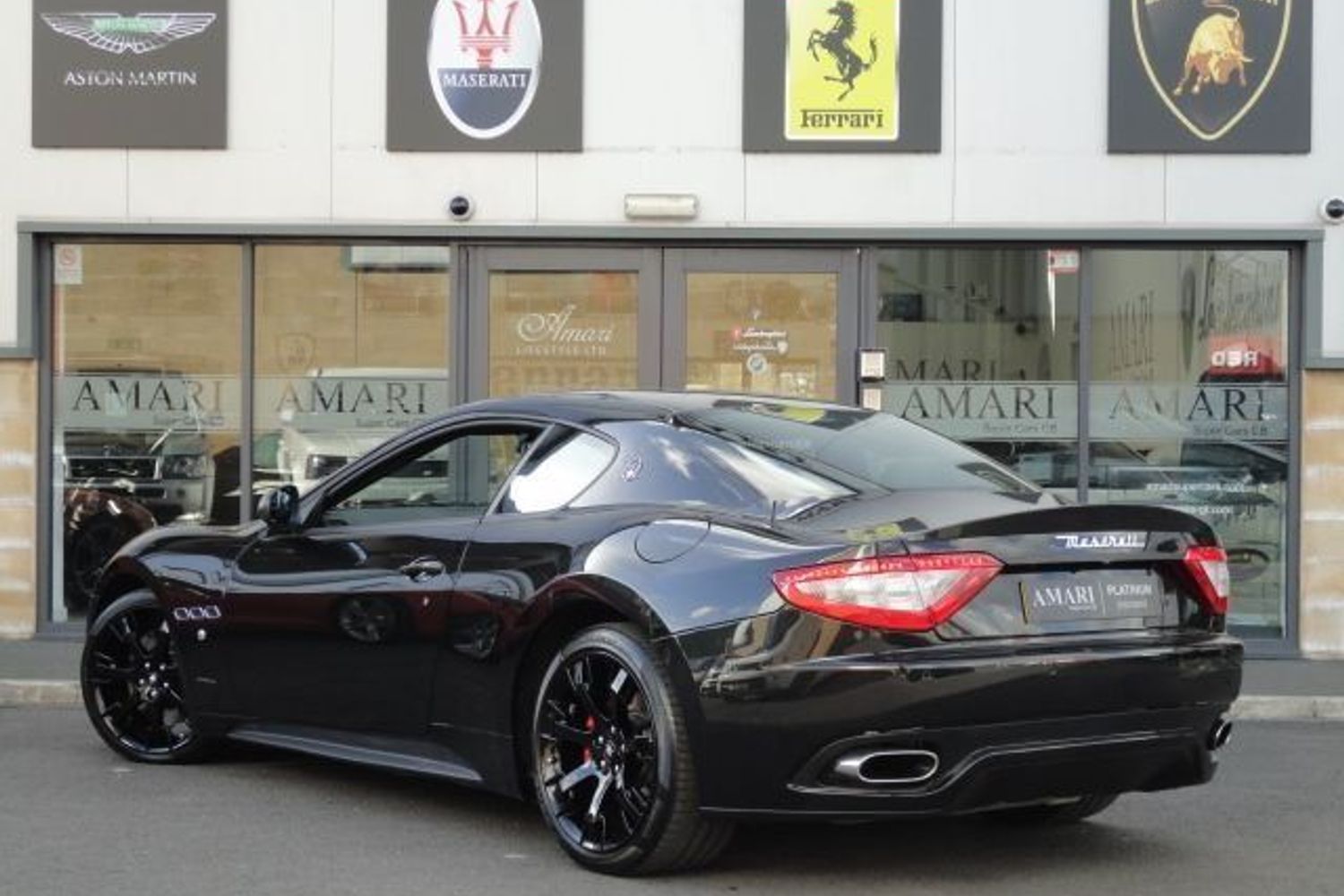 MASERATI GRAN TURISMO 4.7s MC SHIFT SPORTLINE CARBON(THIS CAR IS A TOP OF THE RANGE GRAN TURISMO)