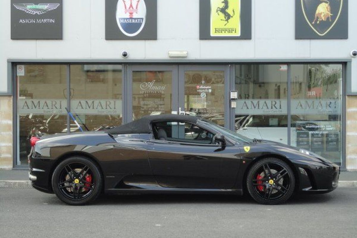 FERRARI F430 Spider "A real head turner"