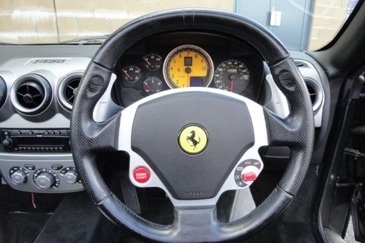 FERRARI F430 Spider "A real head turner"