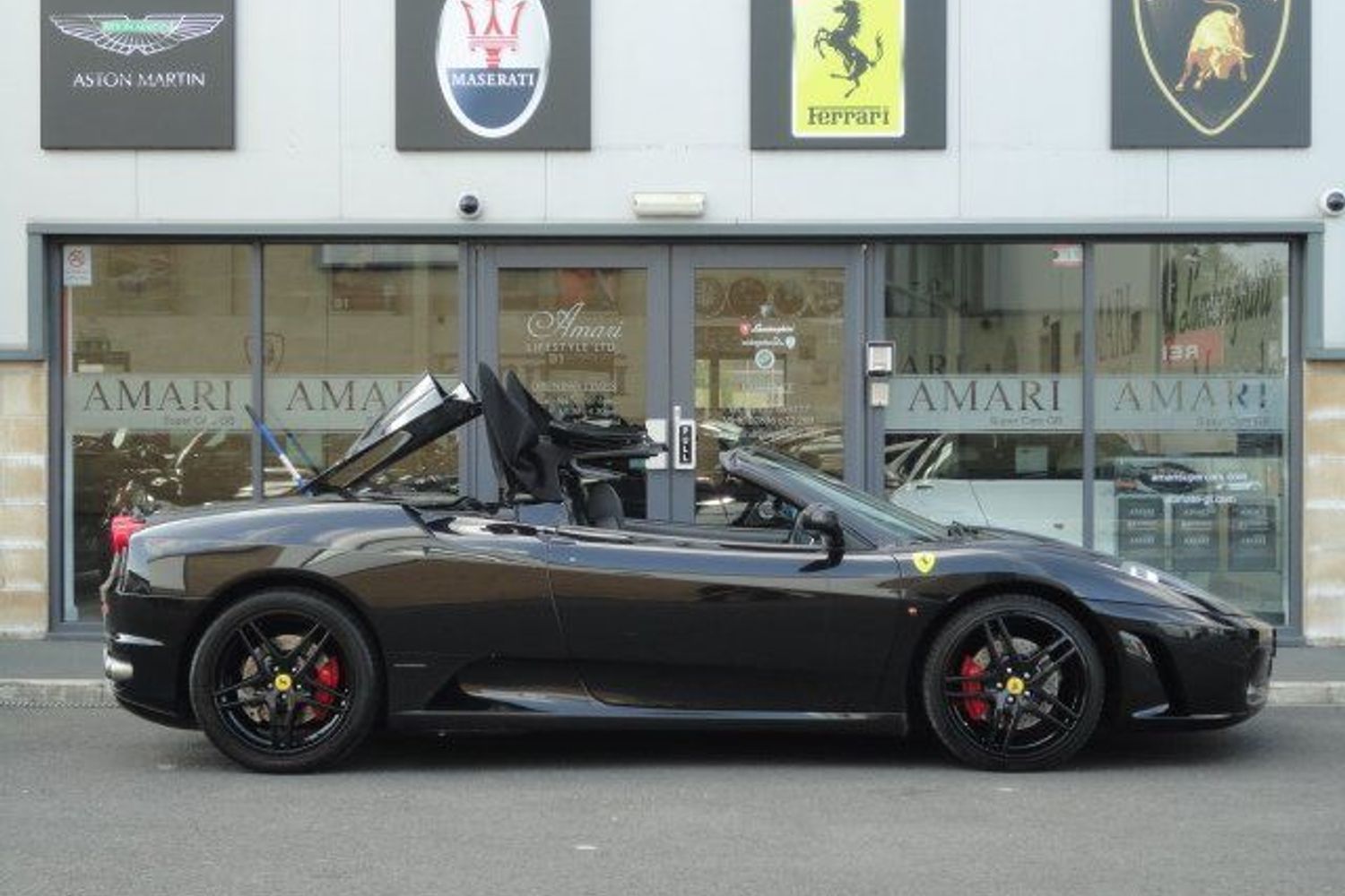 FERRARI F430 Spider "A real head turner"