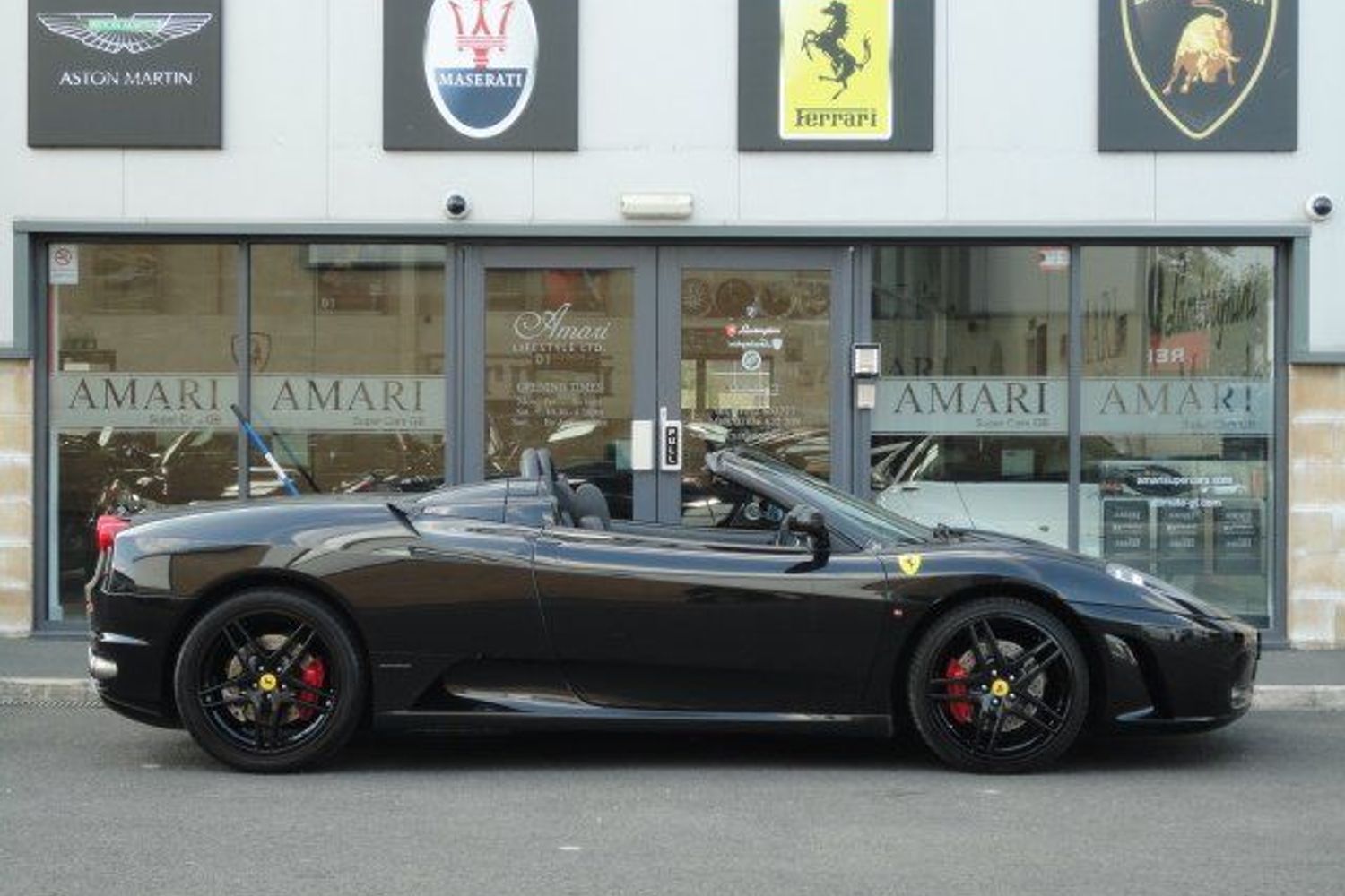 FERRARI F430 Spider "A real head turner"