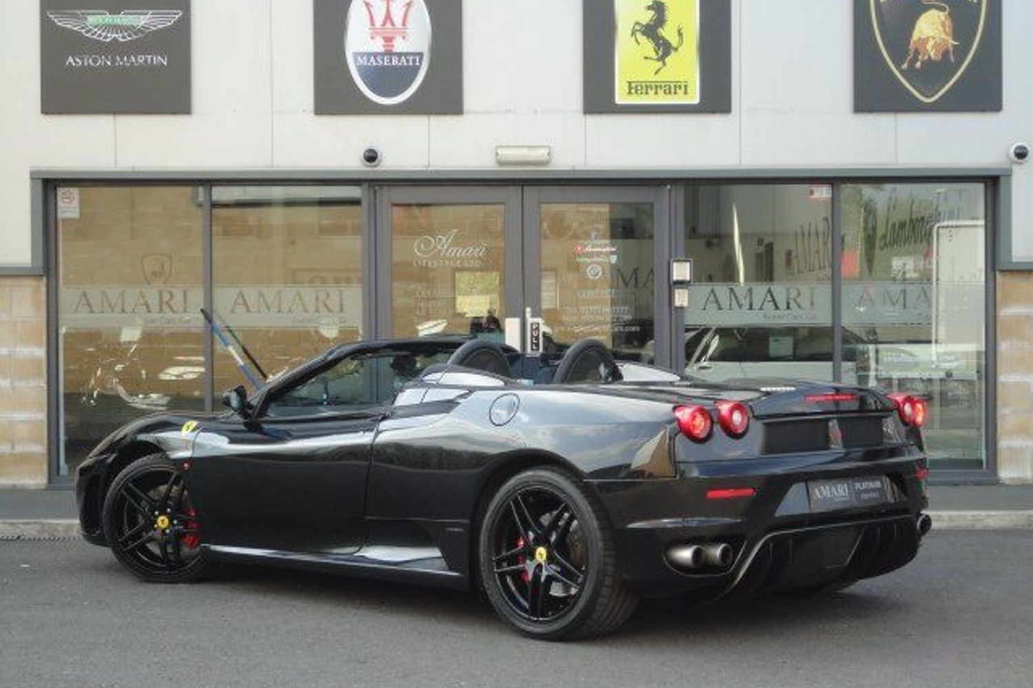 FERRARI F430 Spider "A real head turner"