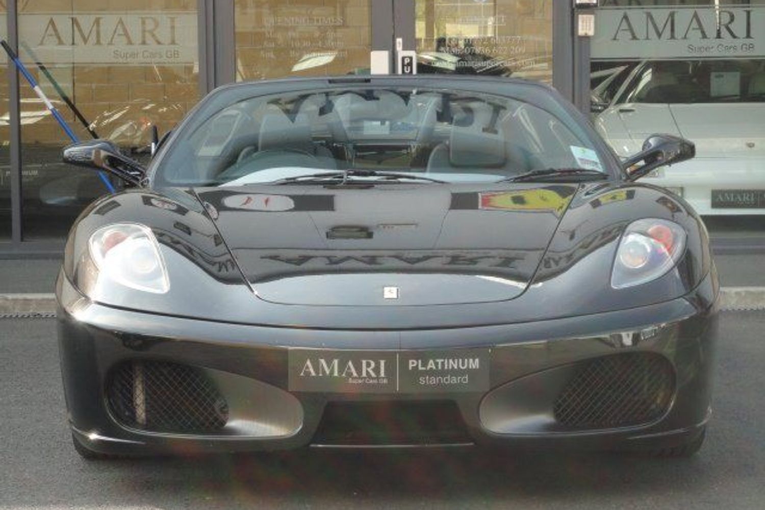 FERRARI F430 Spider "A real head turner"