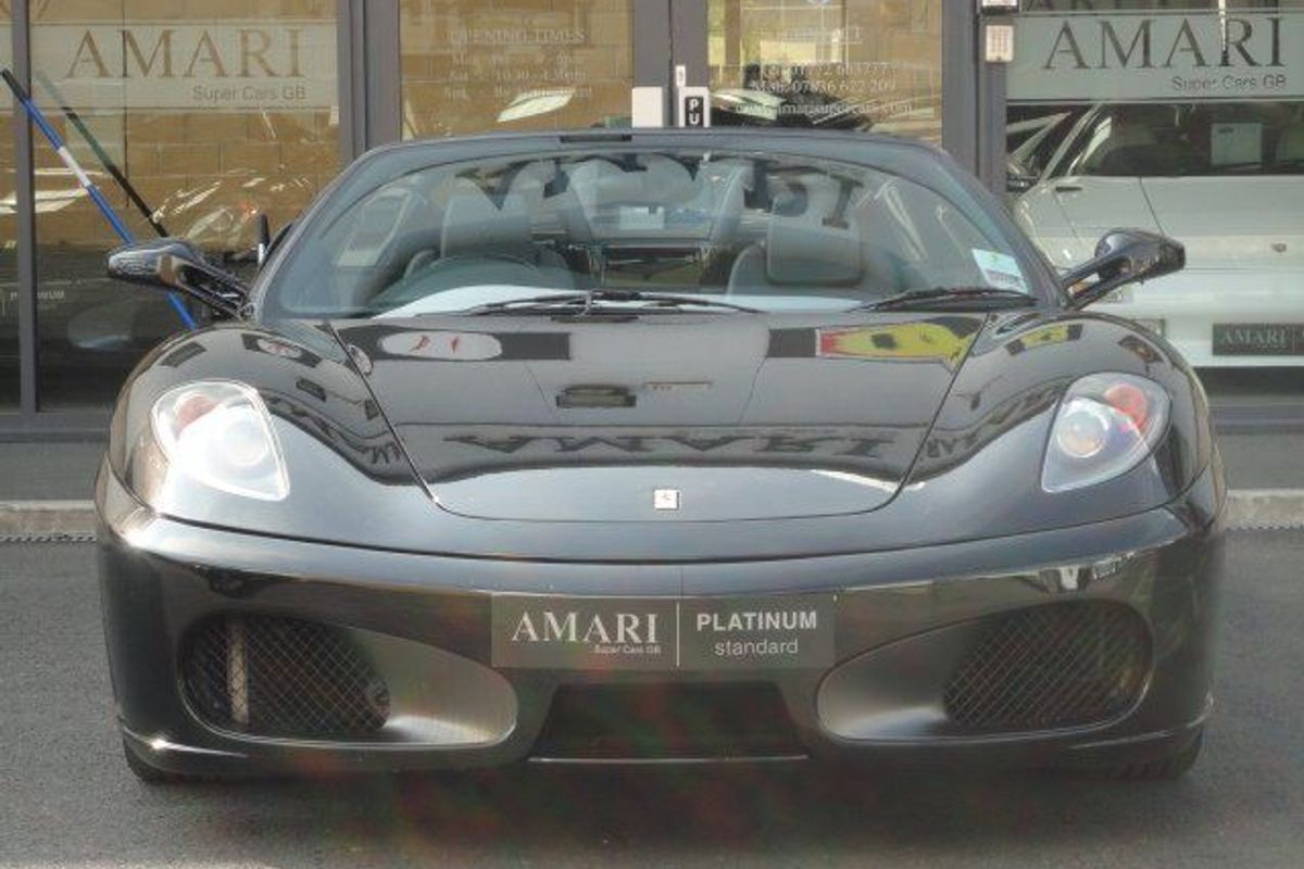 FERRARI F430 Spider "A real head turner"