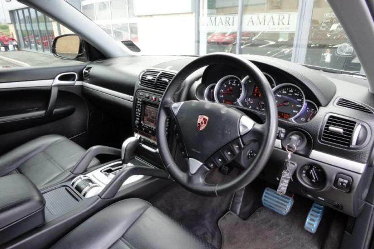 PORSCHE Cayenne V8 4.5 Tiptronic S