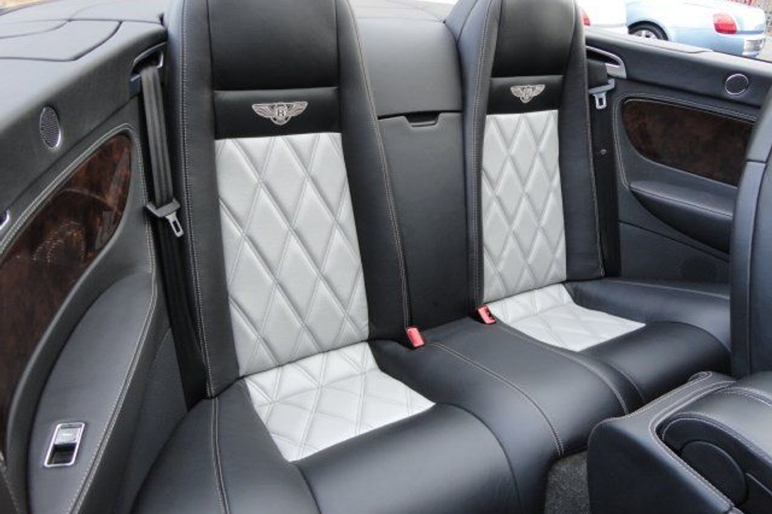 BENTLEY GTC WITH GT SPEED COSMETIC COVERSTION