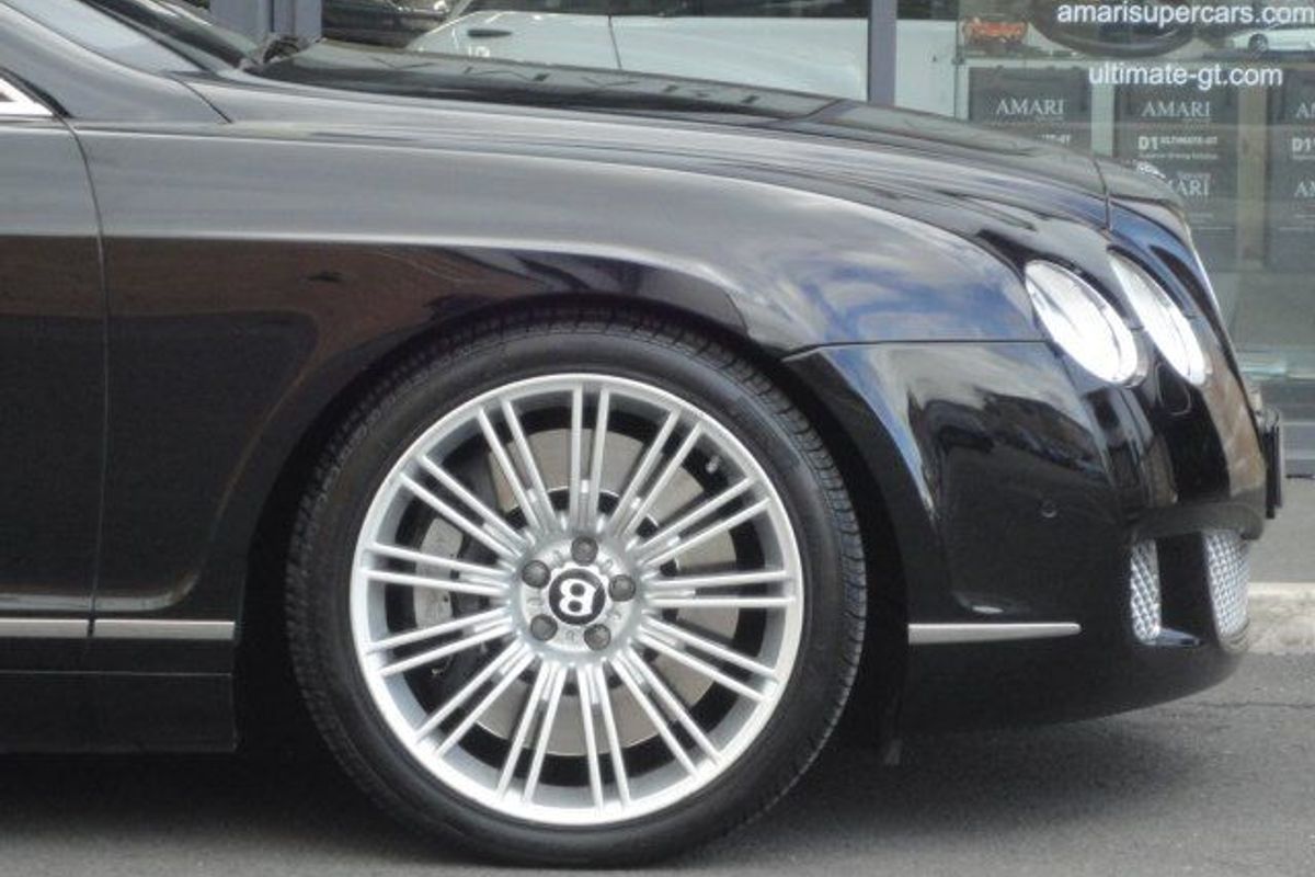 BENTLEY GTC WITH GT SPEED COSMETIC COVERSTION