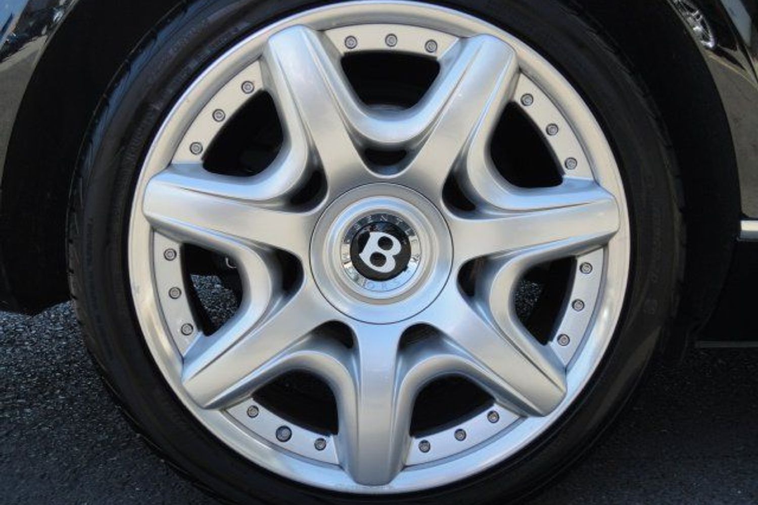 BENTLEY GT MULLINER SPEC